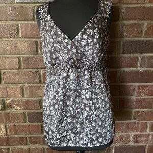 Ann Taylor Loft black floral flowy‎ peplum sleeveless blouse
